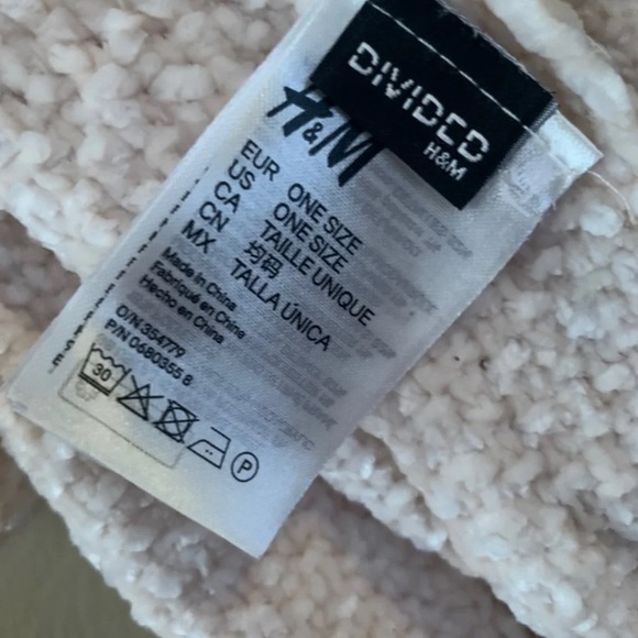 H&M Scarf - Picture 3 of 5